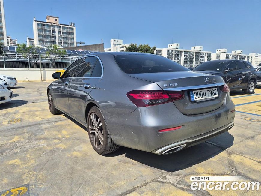 Mercedes-Benz E-Class 2022