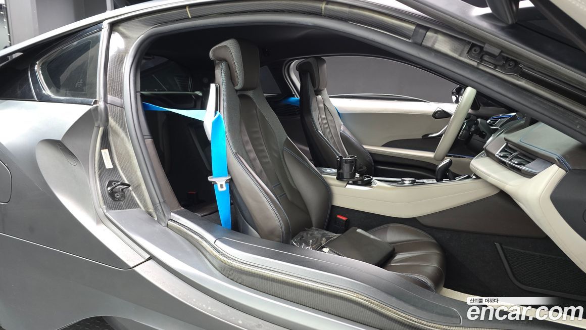 BMW i8 2016