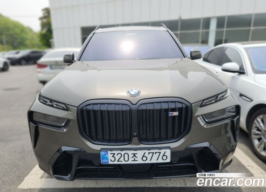 BMW X7 2025