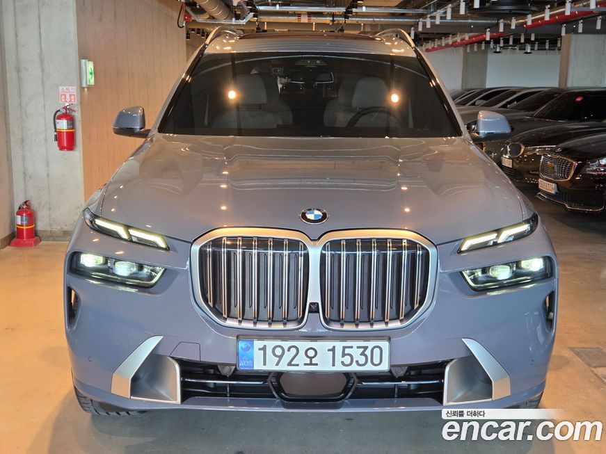 BMW X7 2023