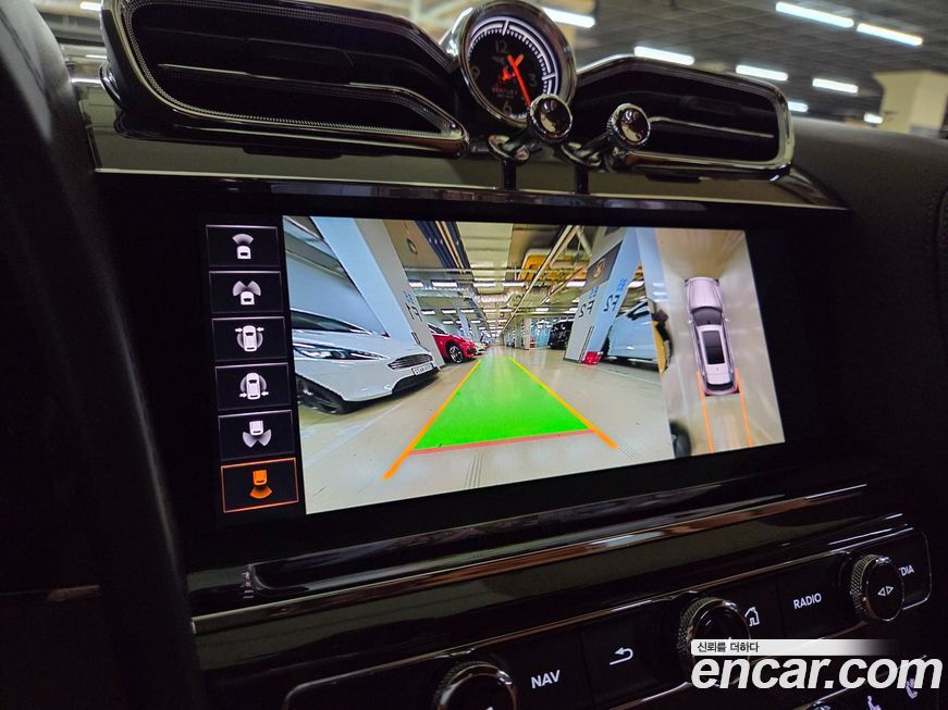 Bentley Bentayga 2021