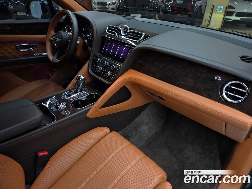 Bentley Bentayga 2021