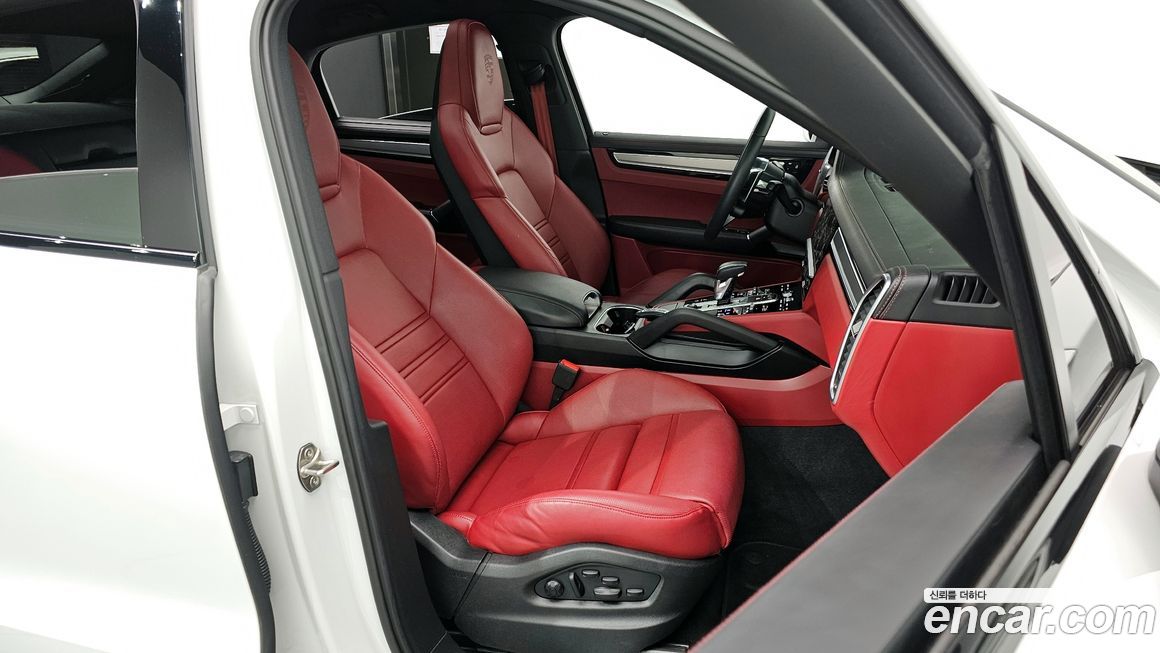 Porsche Cayenne 2023