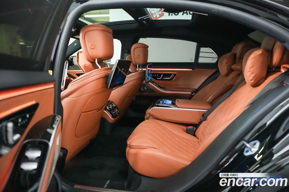 Mercedes-Benz S-Class 2021
