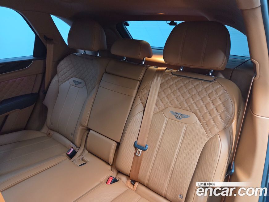 Bentley Bentayga 2021