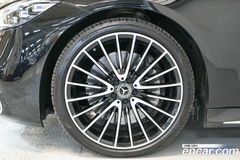 Mercedes-Benz S-Class 2021