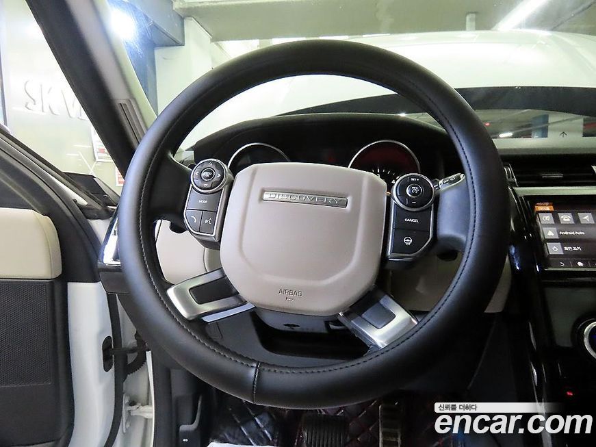 Land Rover Discovery 2018