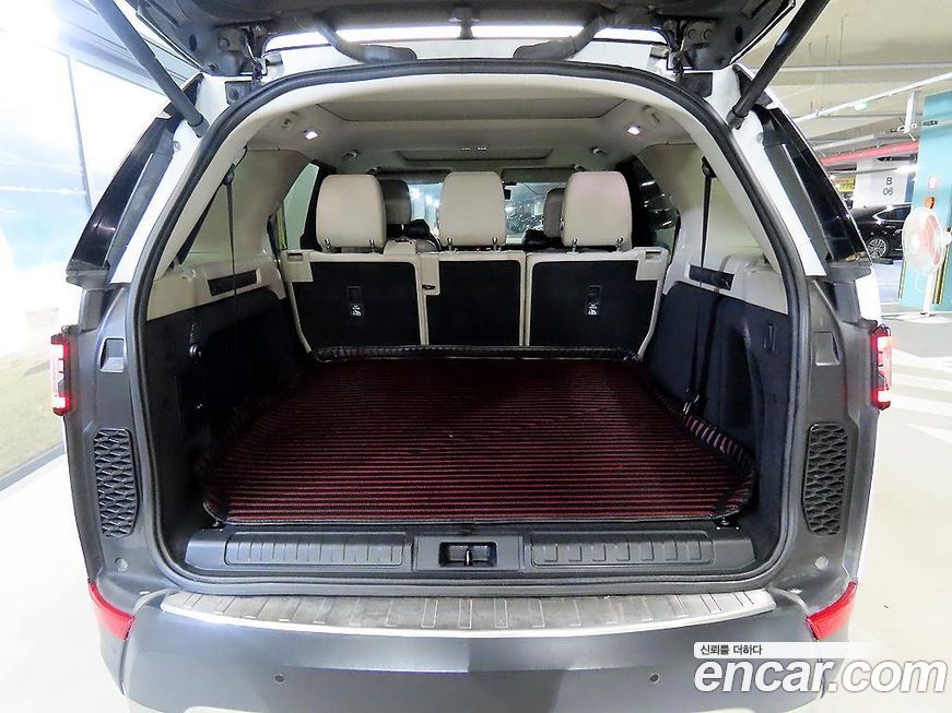 Land Rover Discovery 2018