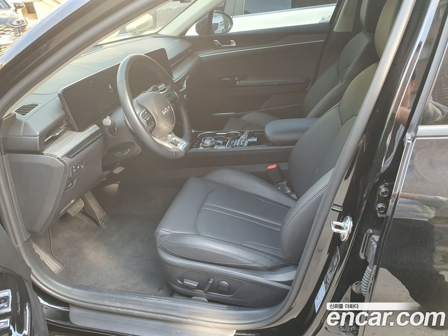 Kia K5 2025