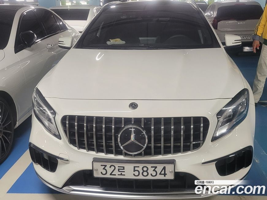 Mercedes-Benz GLA-Class 2019