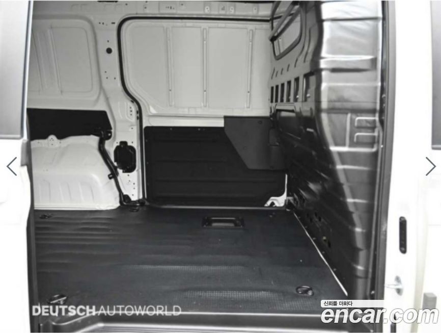 Hyundai Staria 2025