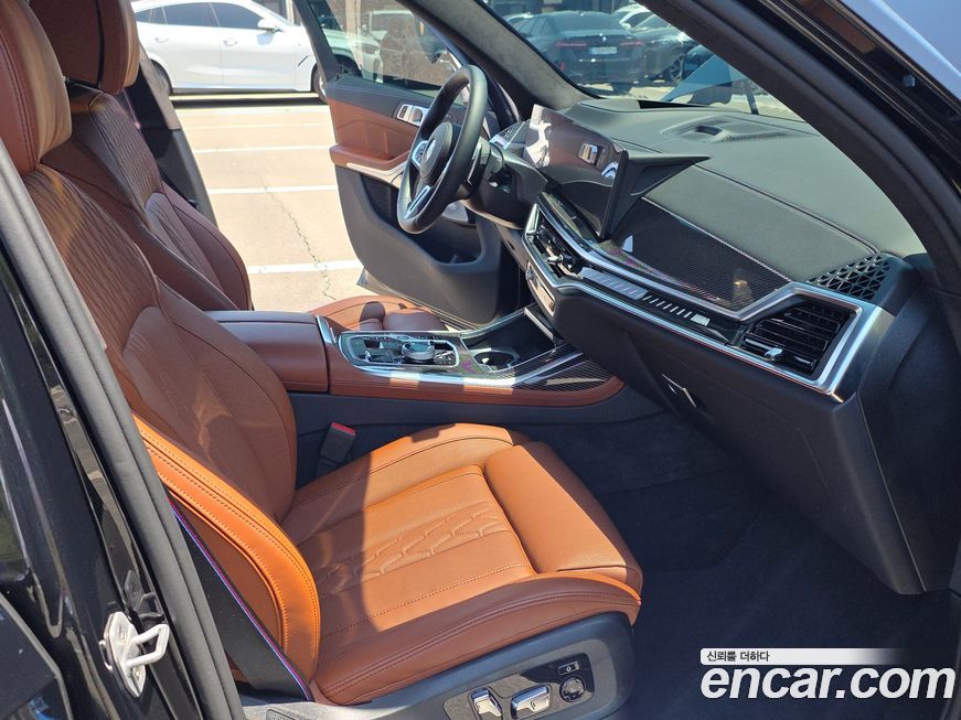 BMW X7 2025