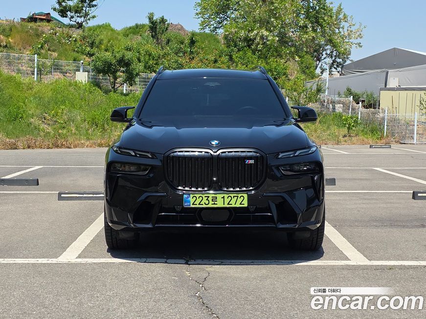 BMW X7 2025