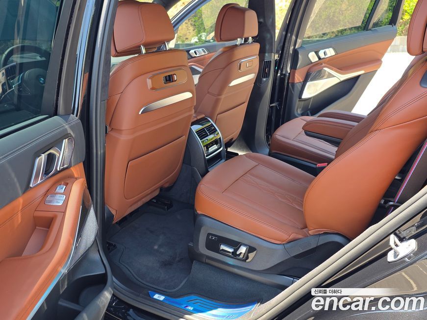 BMW X7 2025