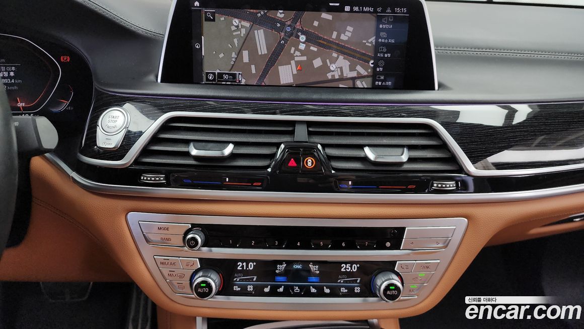 BMW 7-Series 2021