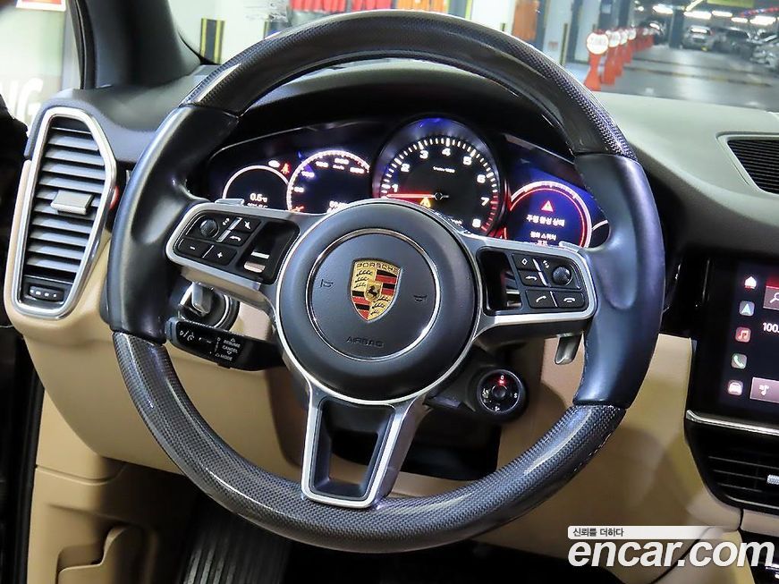 Porsche Cayenne 2022