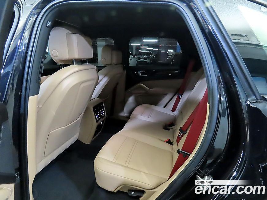 Porsche Cayenne 2022