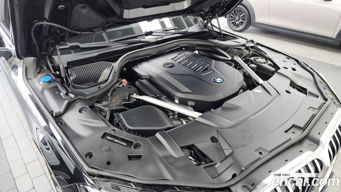 BMW 7-Series 2021