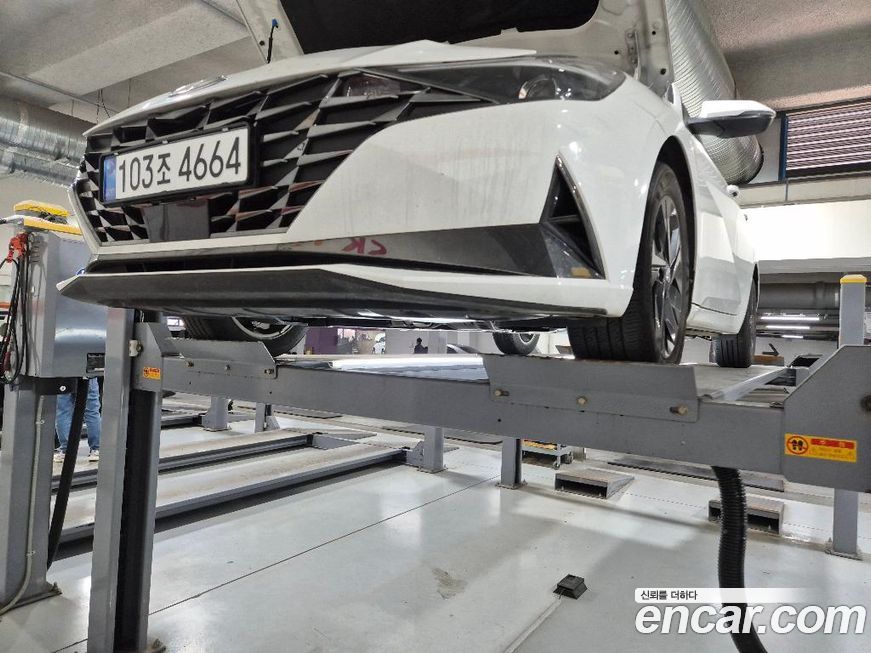 Hyundai AVANTE 2023