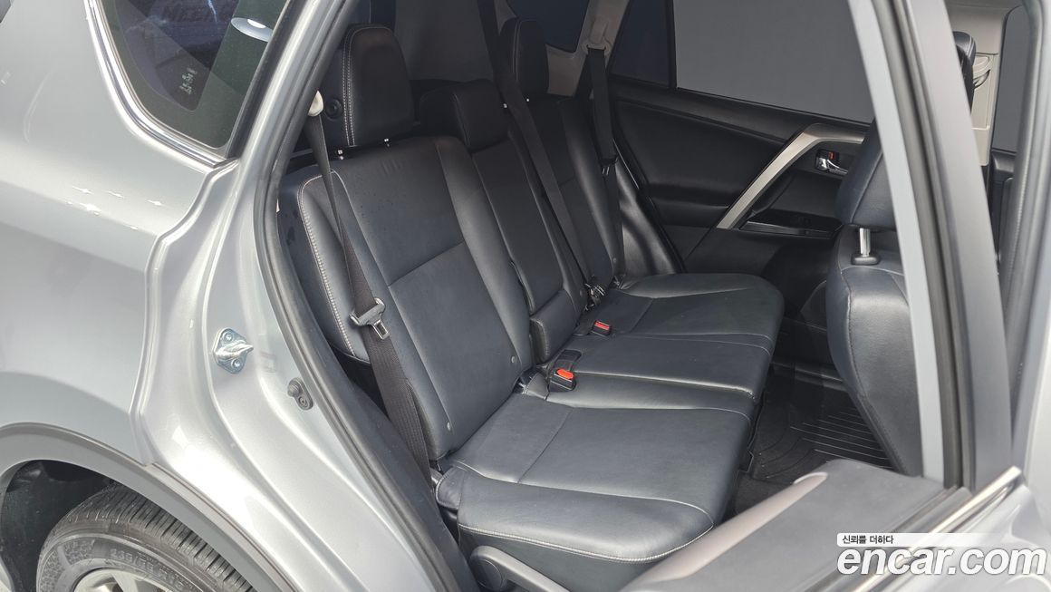 Toyota RAV4 2017