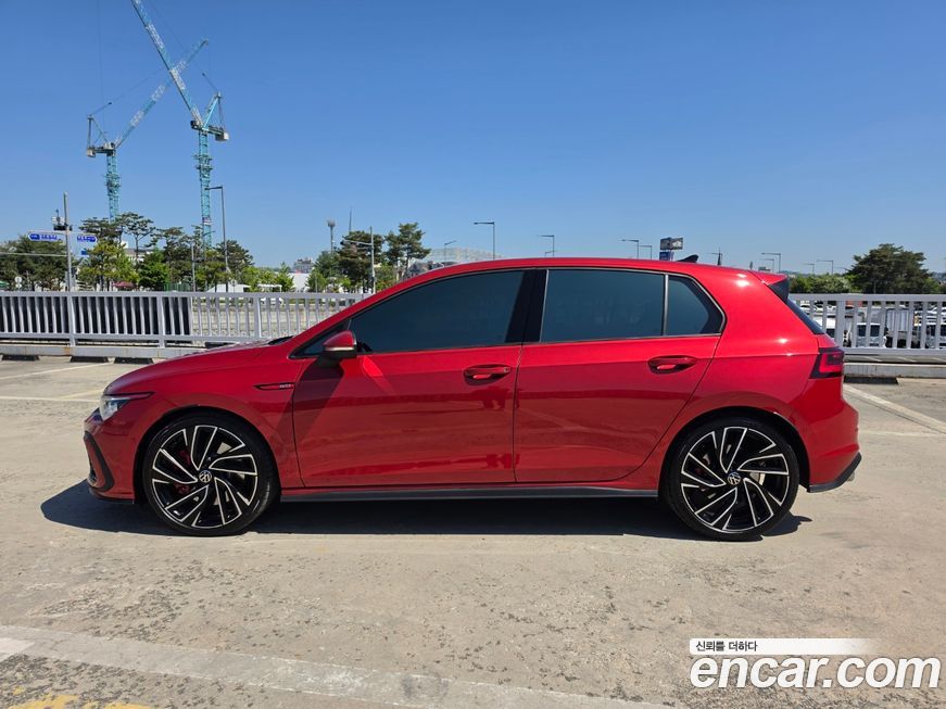 Volkswagen Golf 2024