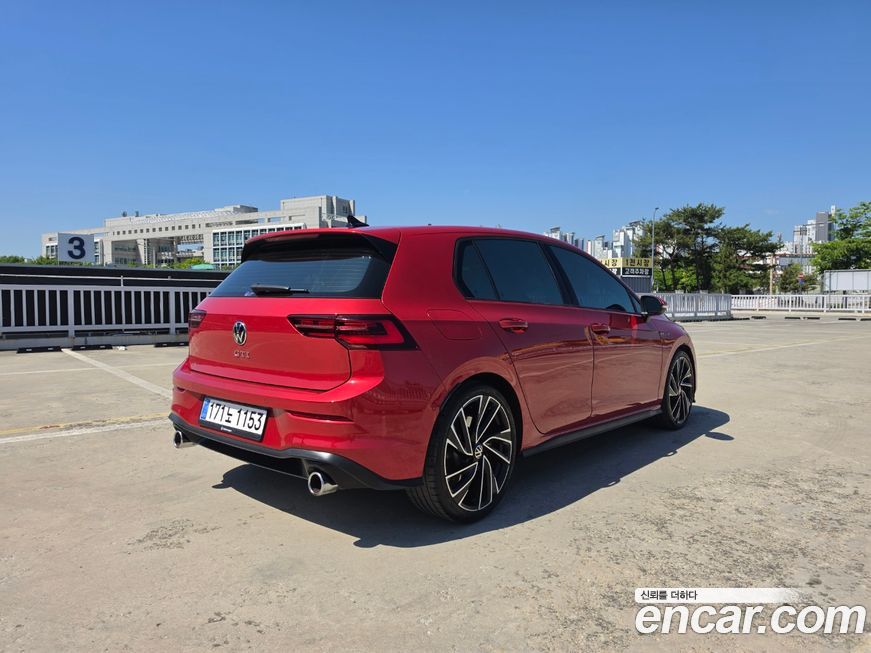 Volkswagen Golf 2024