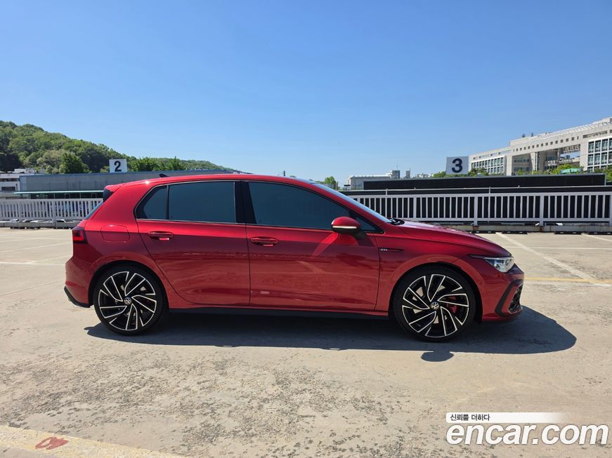 Volkswagen Golf 2024