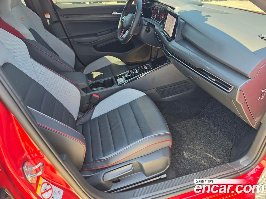 Volkswagen Golf 2024