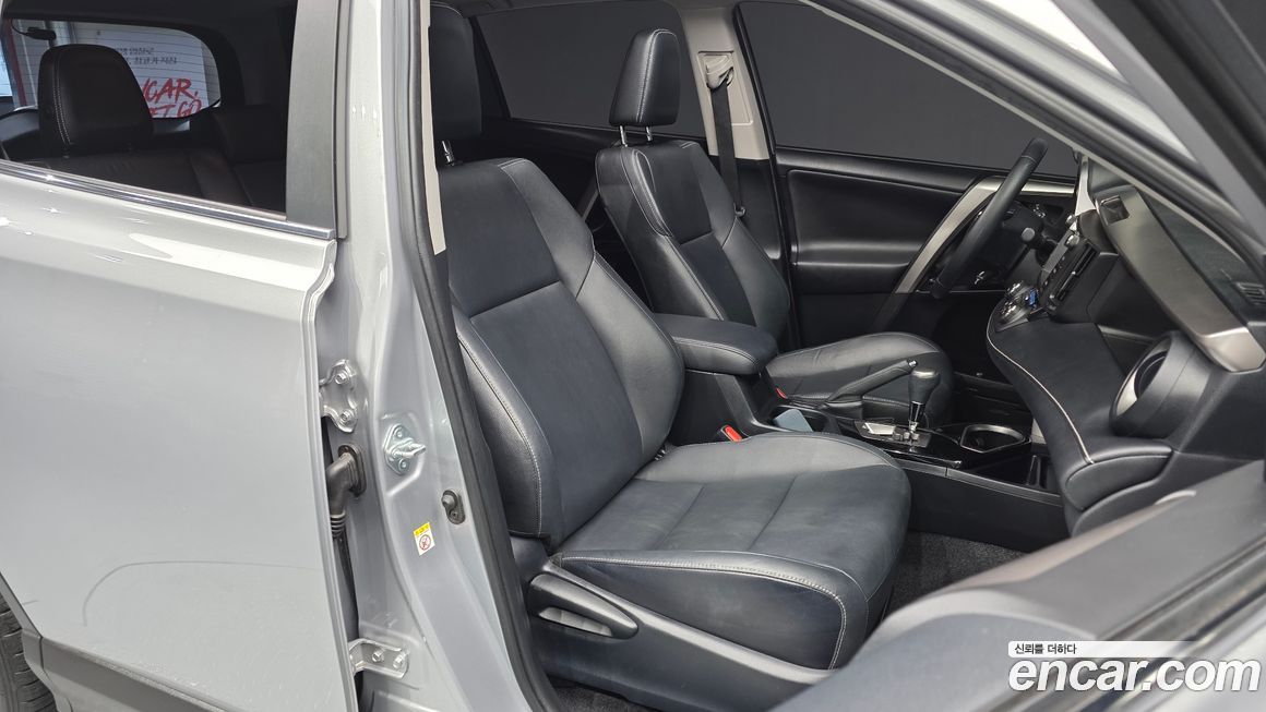 Toyota RAV4 2017