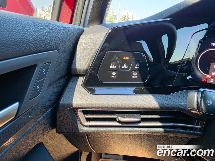 Volkswagen Golf 2024