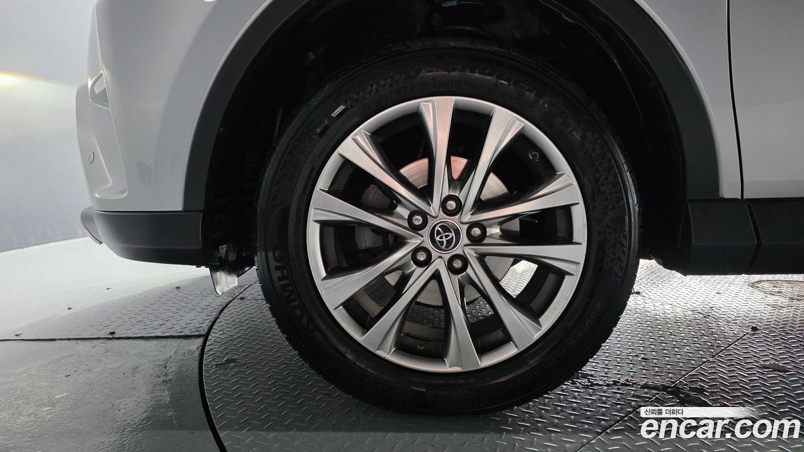 Toyota RAV4 2017