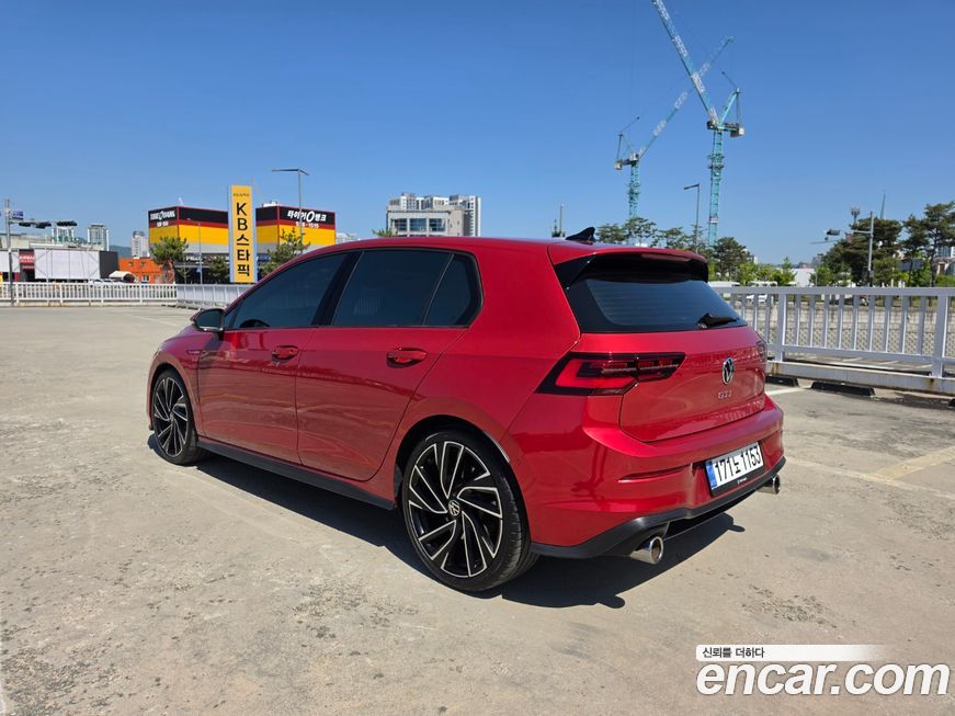 Volkswagen Golf 2024