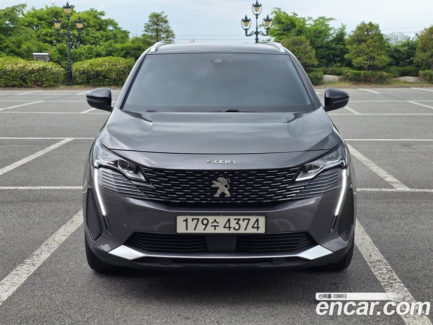 Peugeot 5008 2021
