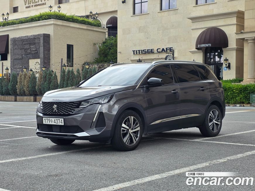 Peugeot 5008 2021