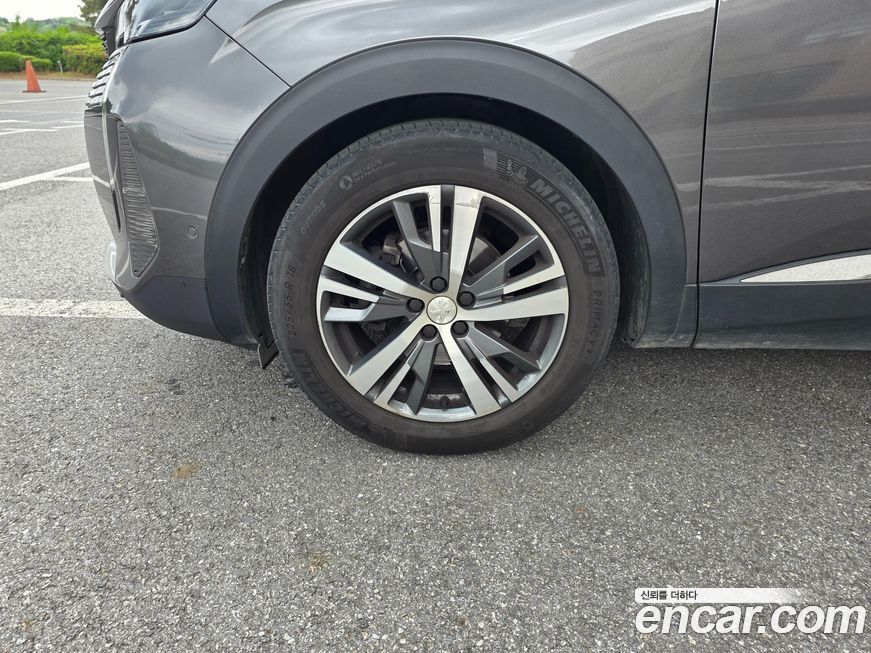 Peugeot 5008 2021