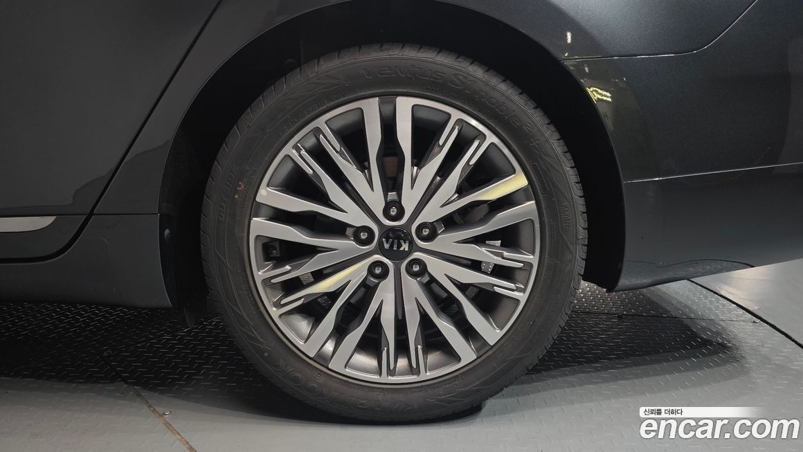 Kia K7 2021
