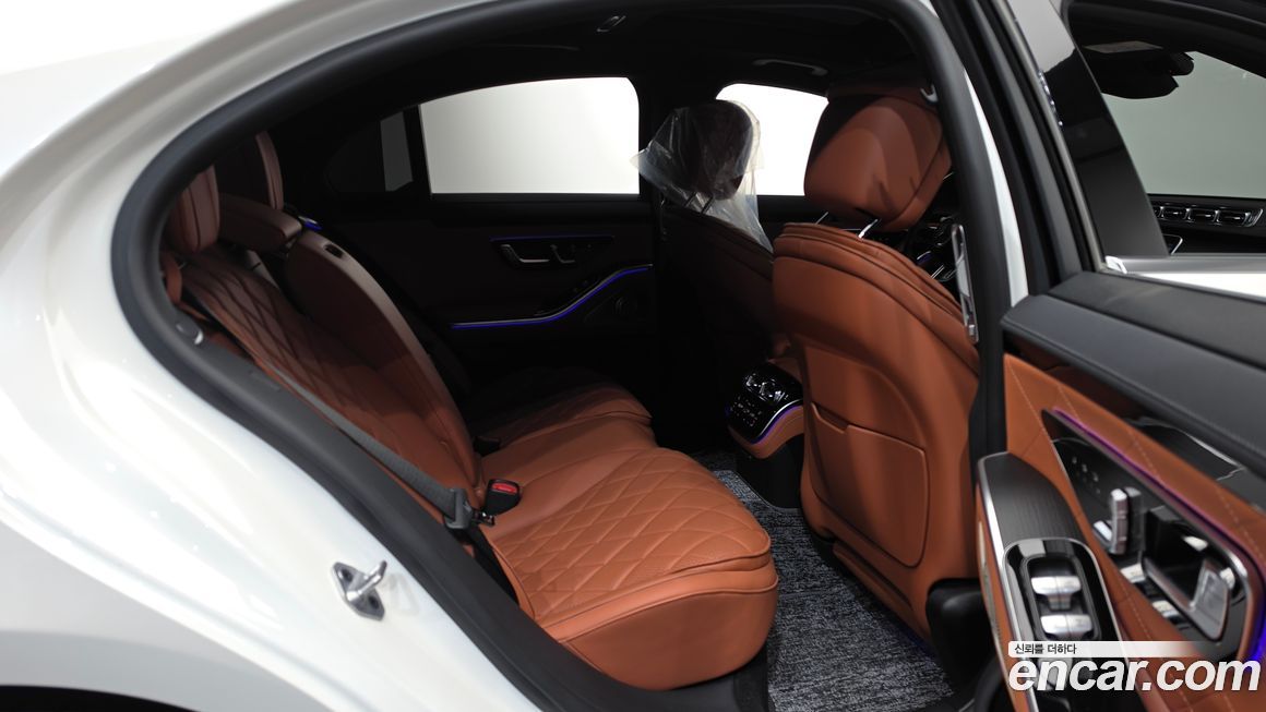 Mercedes-Benz S-Class 2023