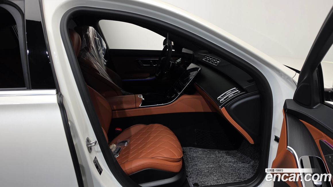 Mercedes-Benz S-Class 2023