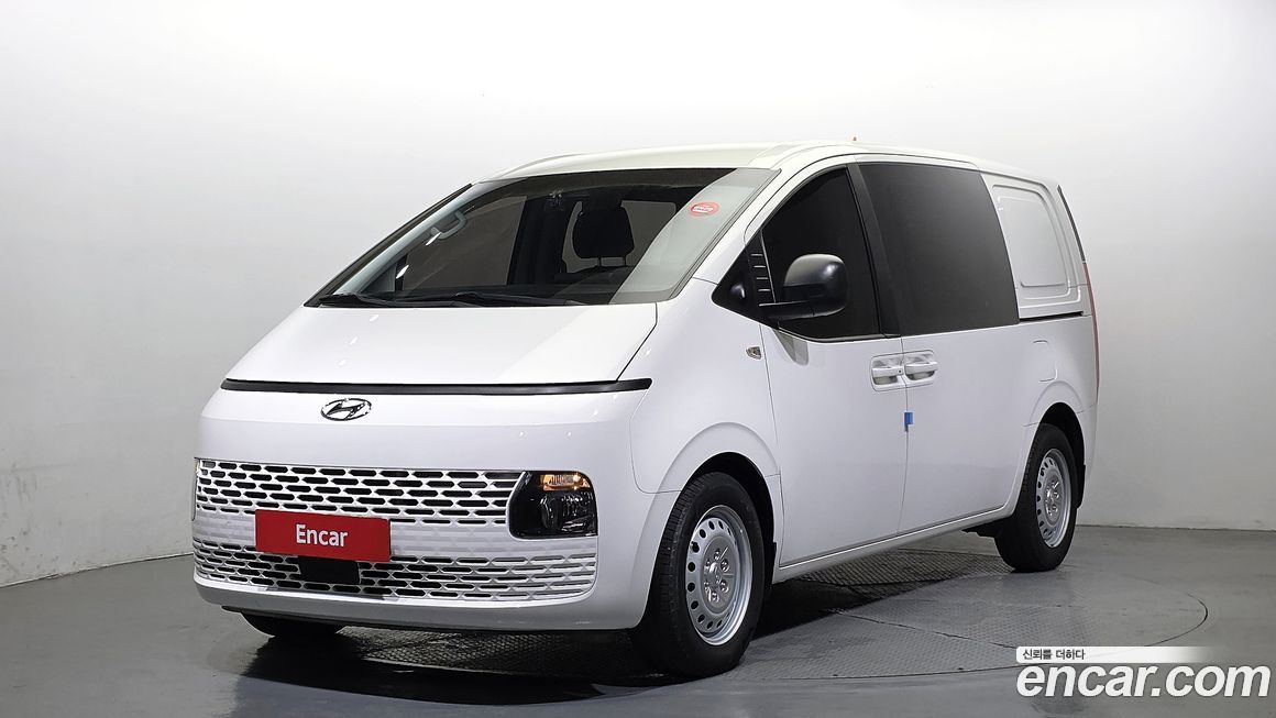 Hyundai Staria 2022