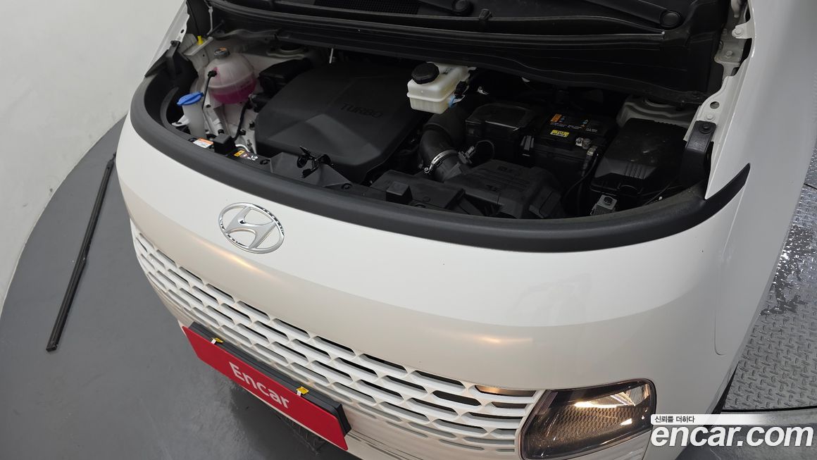 Hyundai Staria 2022