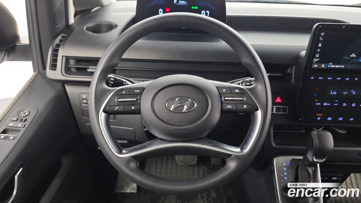 Hyundai Staria 2022