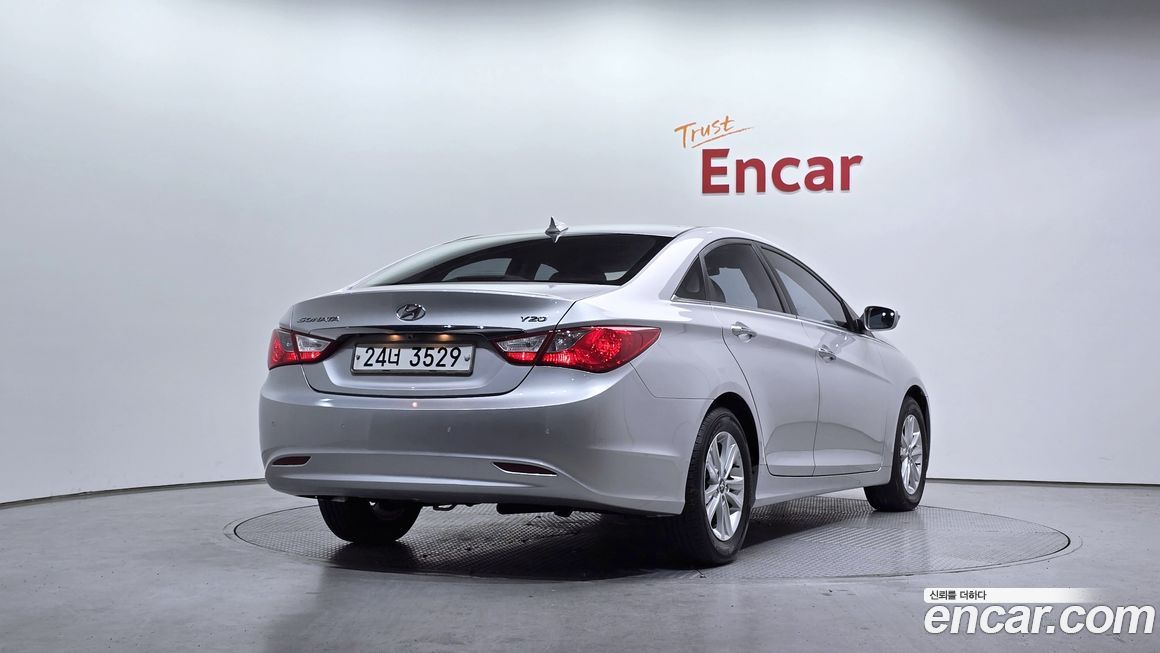 Hyundai Sonata 2010