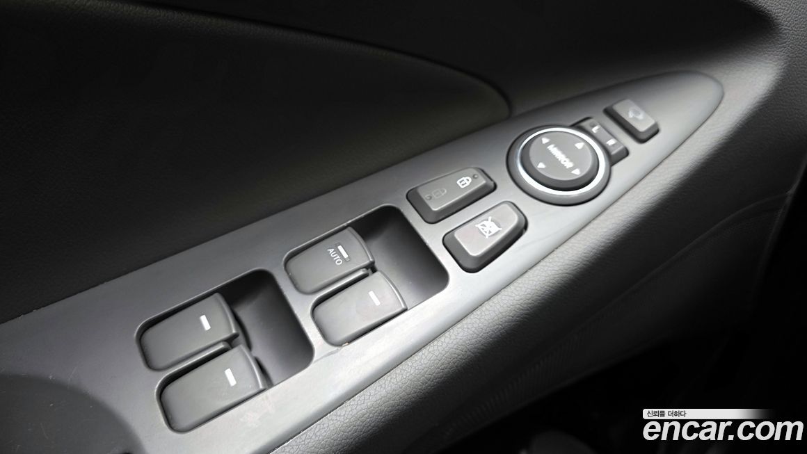 Hyundai Sonata 2010
