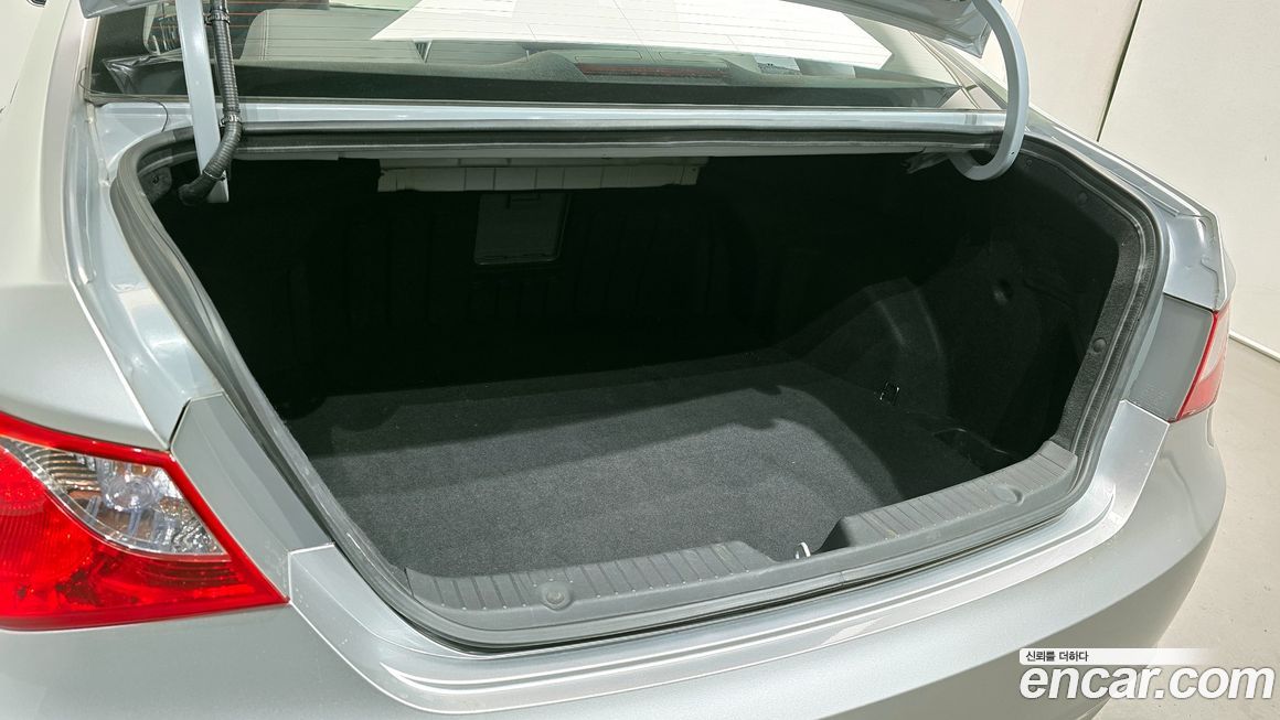 Hyundai Sonata 2010