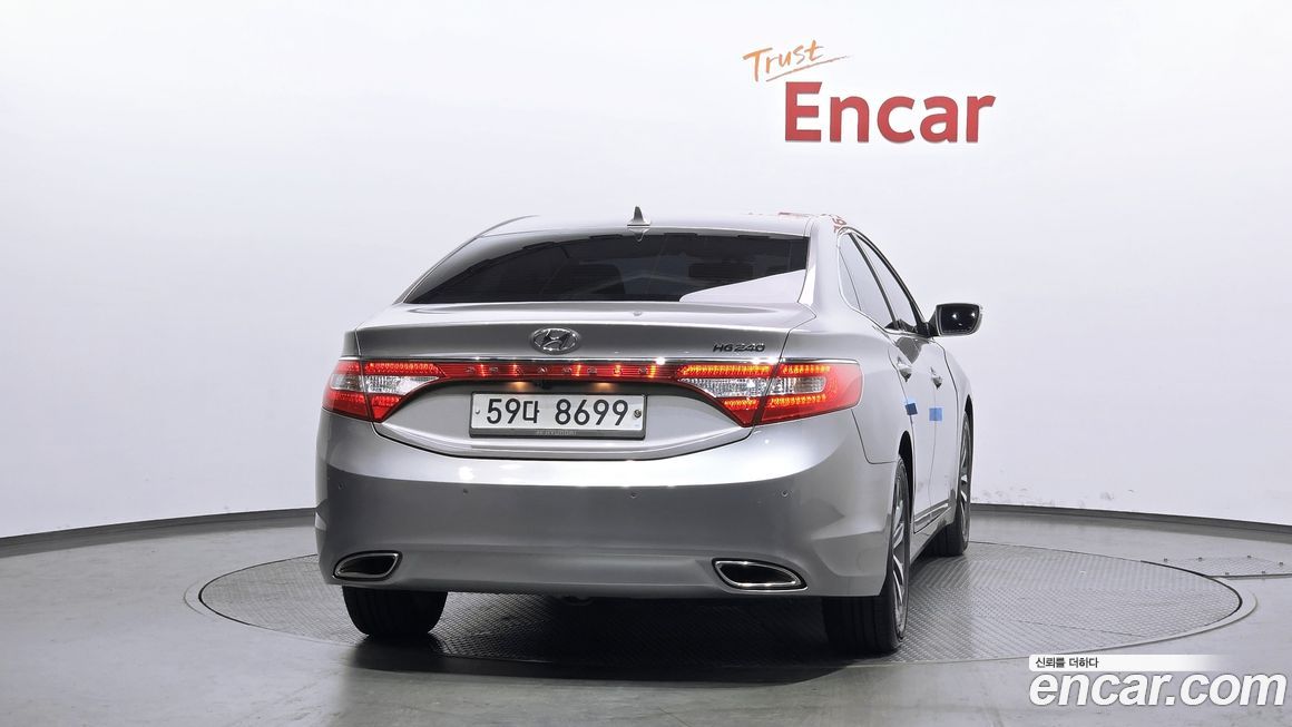 Hyundai Grandeur 2012