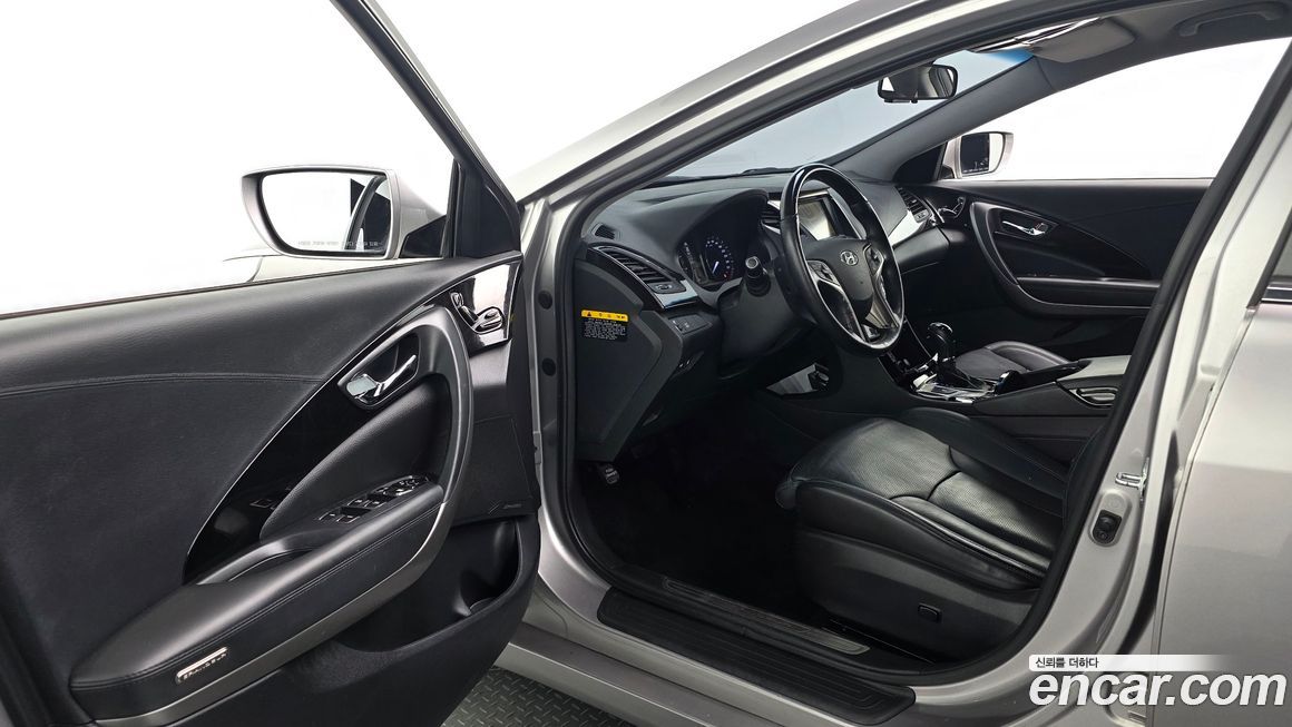Hyundai Grandeur 2012