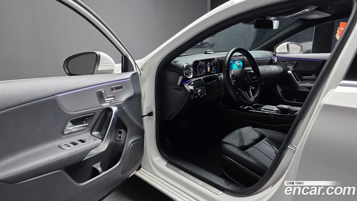 Mercedes-Benz A-Class 2023