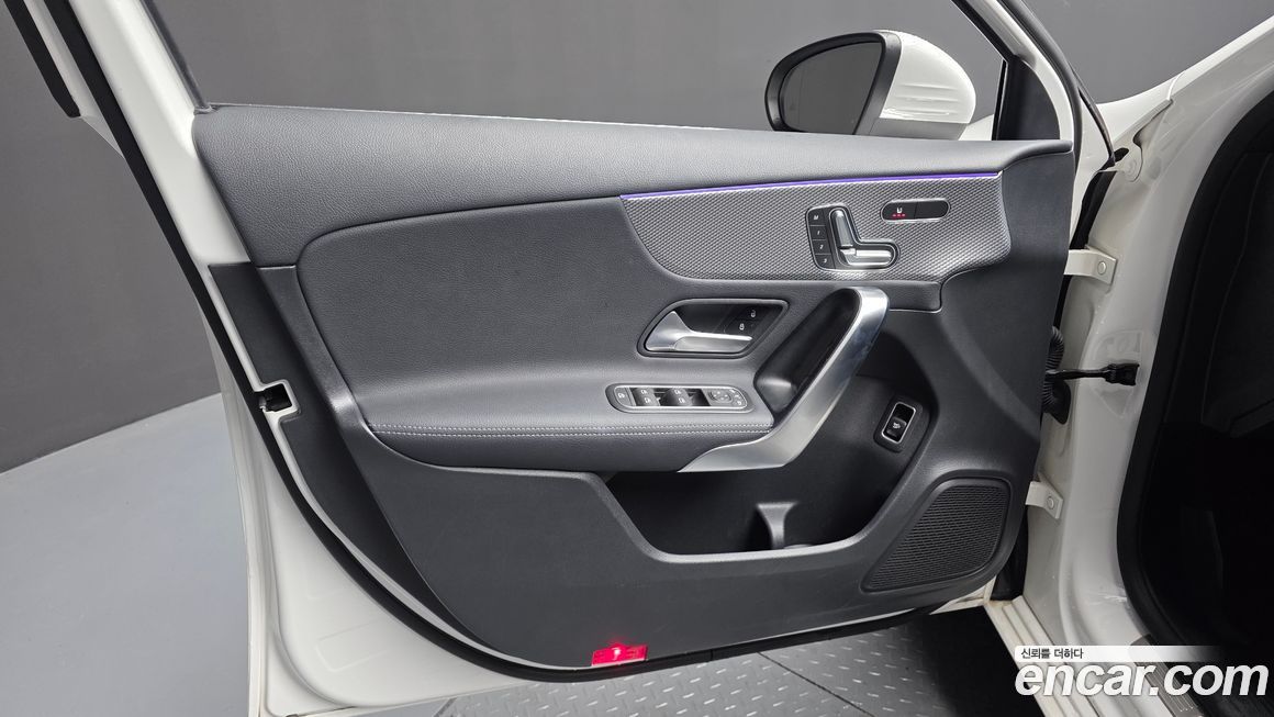 Mercedes-Benz A-Class 2023