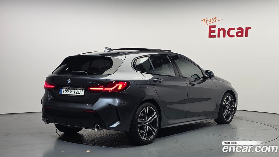 BMW 1-Series 2021