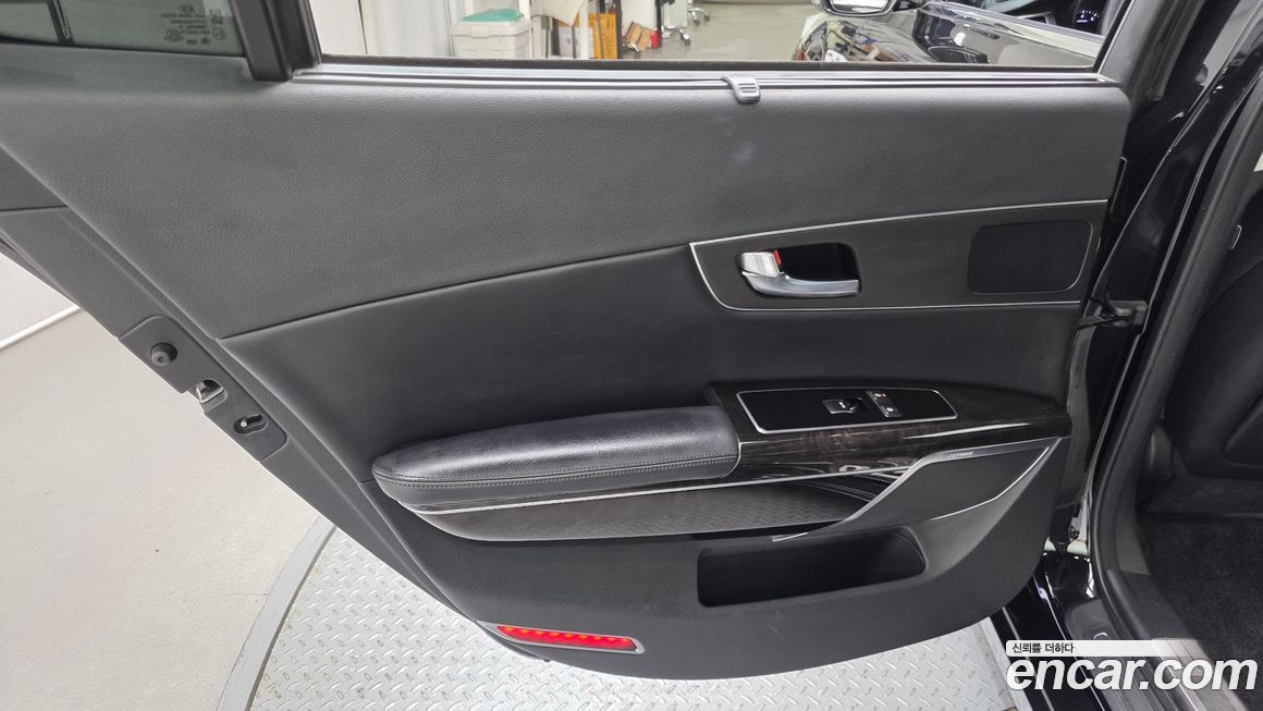 Kia K9 2014